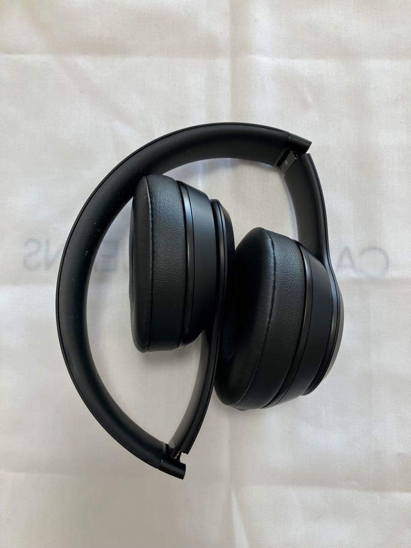 美品　BEATS SOLO3 ワイヤレスヘッドホン