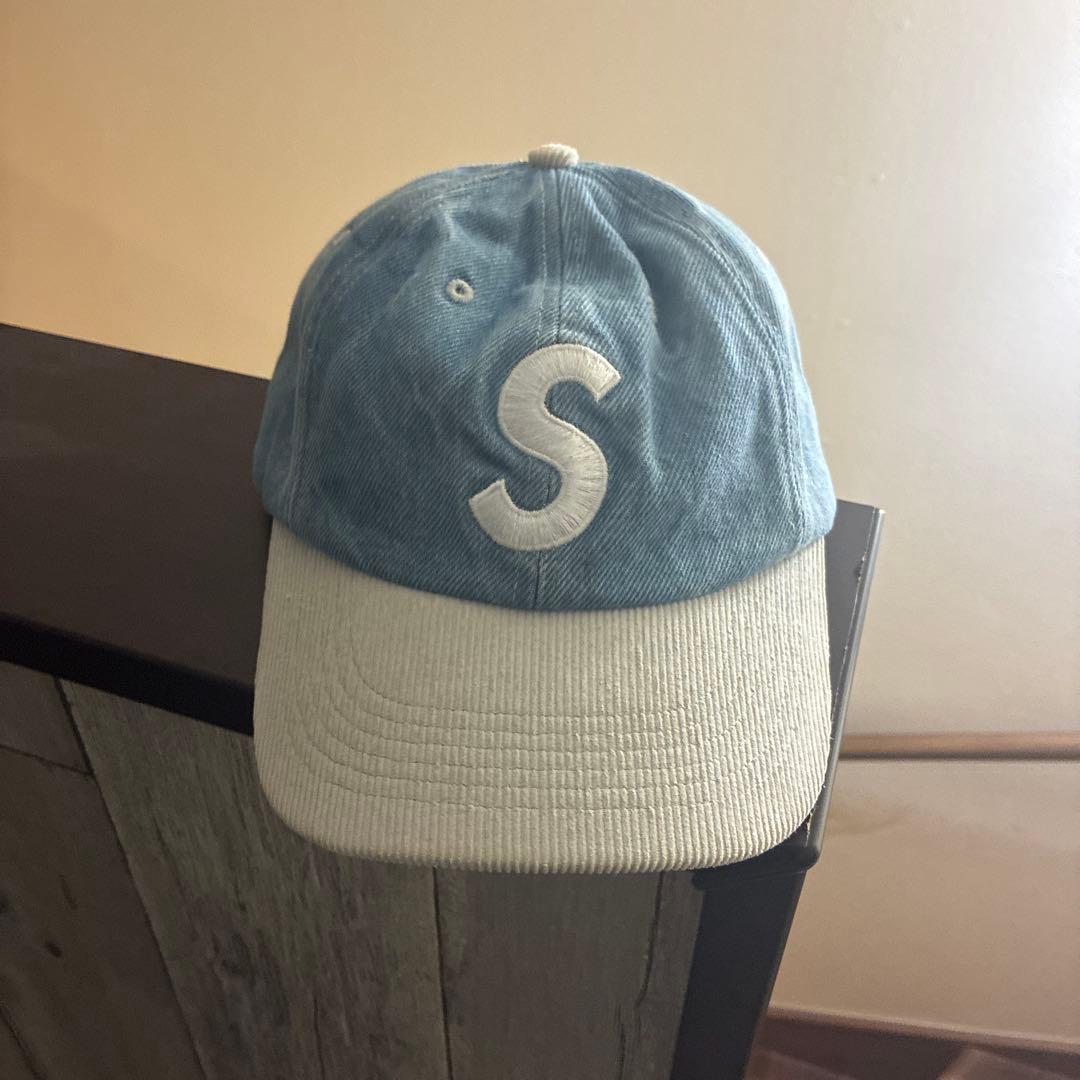 Supreme sロゴキャップ