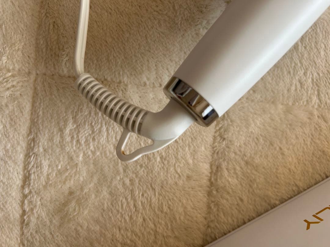 ALLILY ストレートヘアアイロン ホワイト　40ミリ