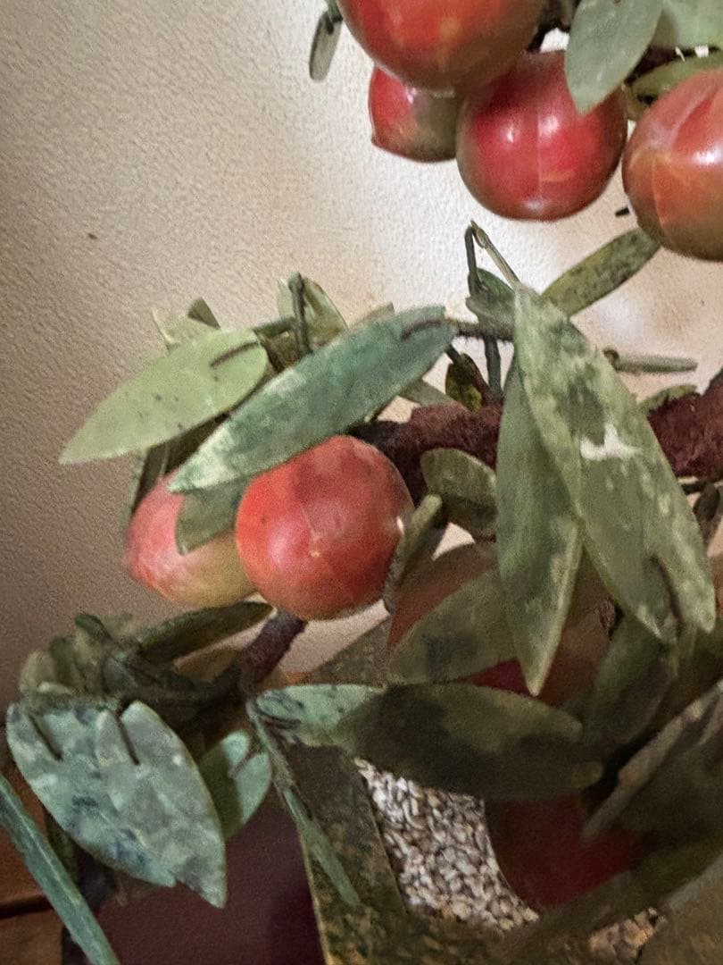 ☆大特価！☆天然石の果物の木の置物