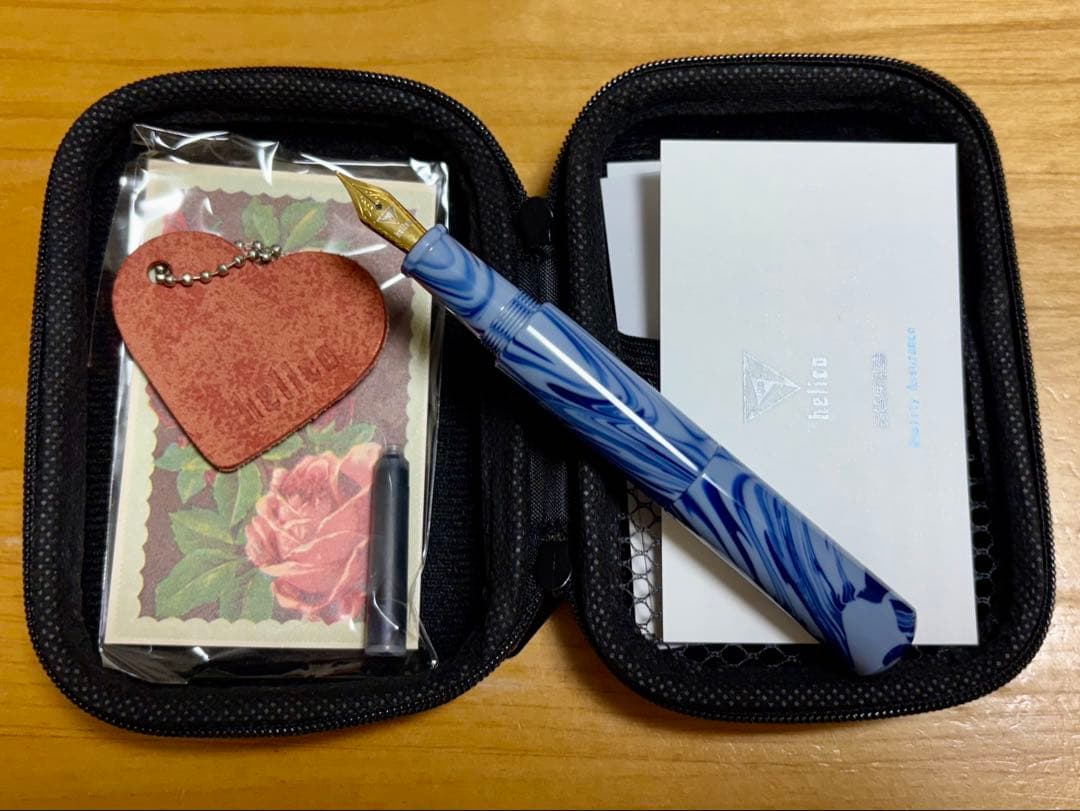 helicoシュクル万年筆　字幅F