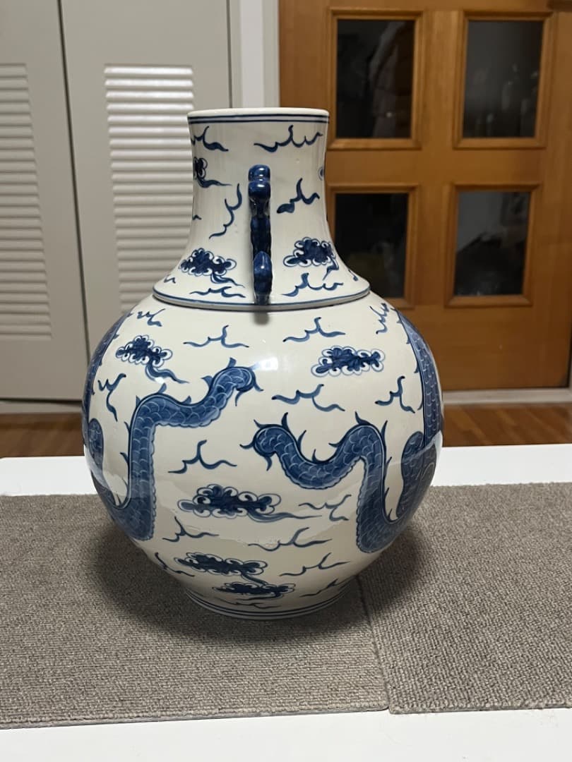 中国古美術 青花龍紋天球瓶 古玩 骨董 美術品 骨董品 時代物 染付 壺 大花瓶