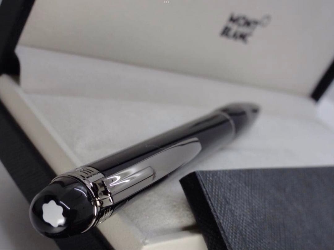 モンブラン　★完売のスターウォーカー極上逸品！★ミッドナイトブラック・ボールペン