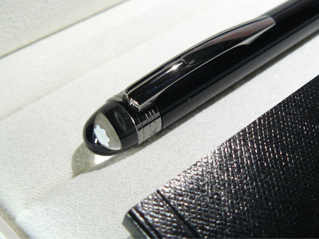 モンブラン　★完売のスターウォーカー極上逸品！★ミッドナイトブラック・ボールペン