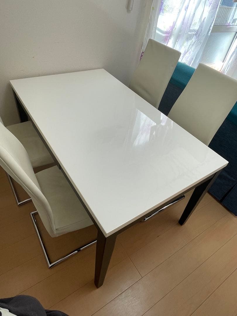 売り切り価格！ニトリ　ダイニングテーブル　135×80×70 引き出し付き