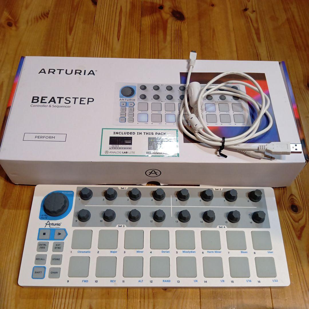 Arturia BeatStep MIDIコントローラー