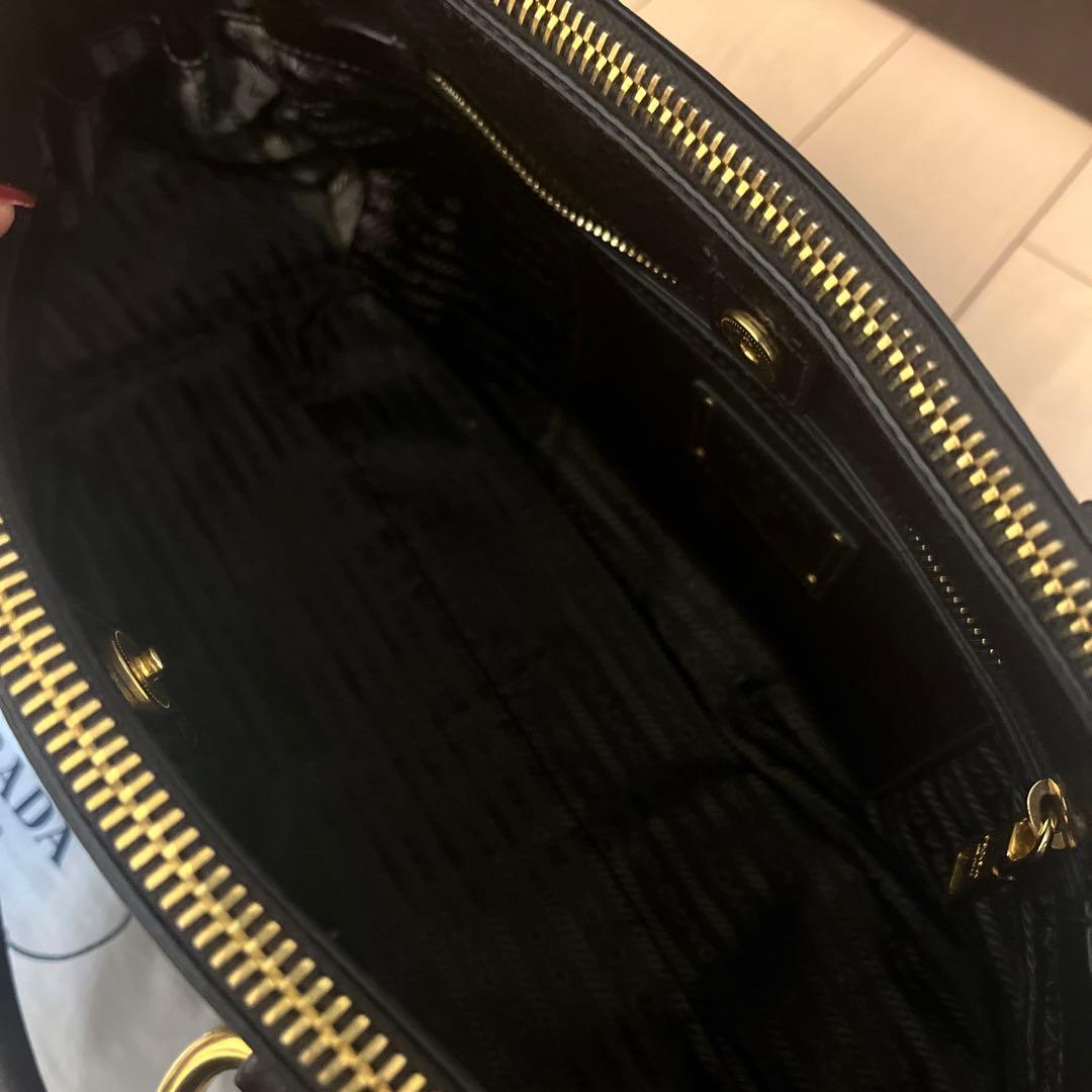 PRADA レザー　バック　ブラウン　焦茶　トートバッグ