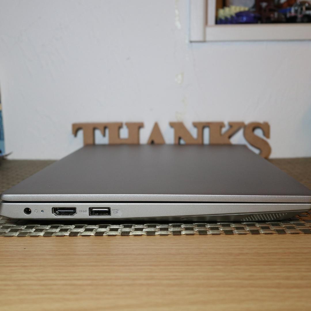 小型！Win11公式対応10世代Corei5/メ8G/新品SSD/無線/HDMI