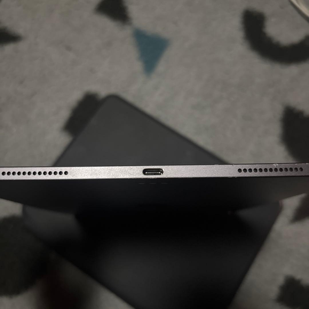 ipad pro 第二世代11.5インチ256GB RGBキーボード付 値下げ可