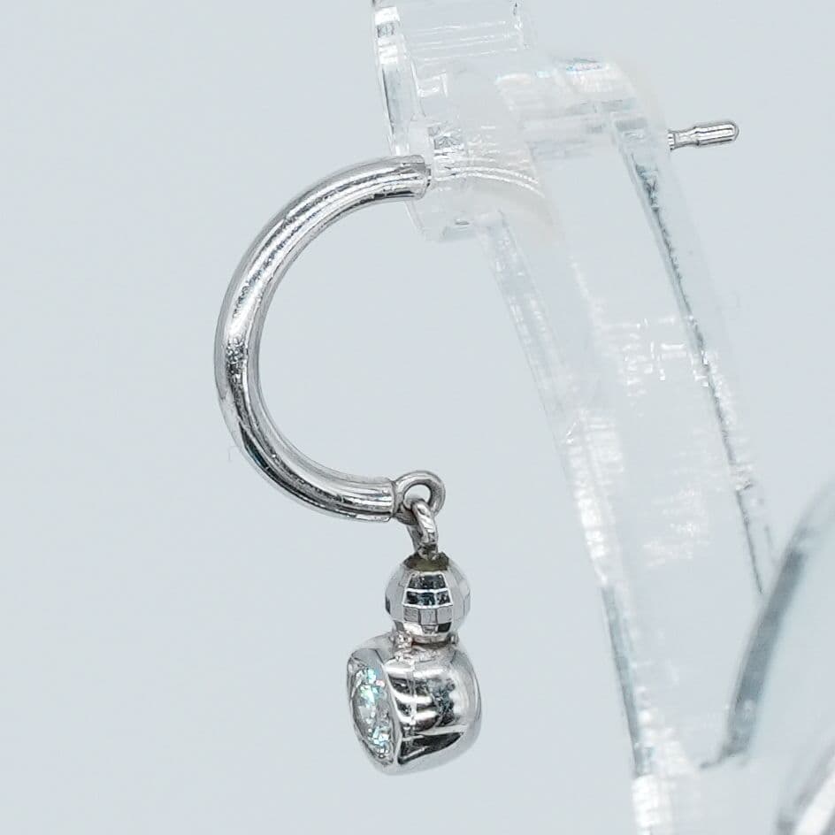 K18WG ダイヤモンド ピアス 0.07ct×2 フック 揺れる 上品