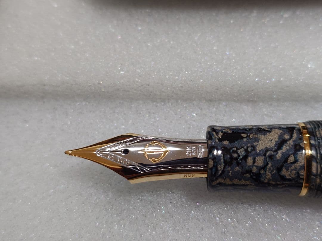 最終値下げ　SAILOR長刀研ぎエボナイト 万年筆「雪景」21K NMF