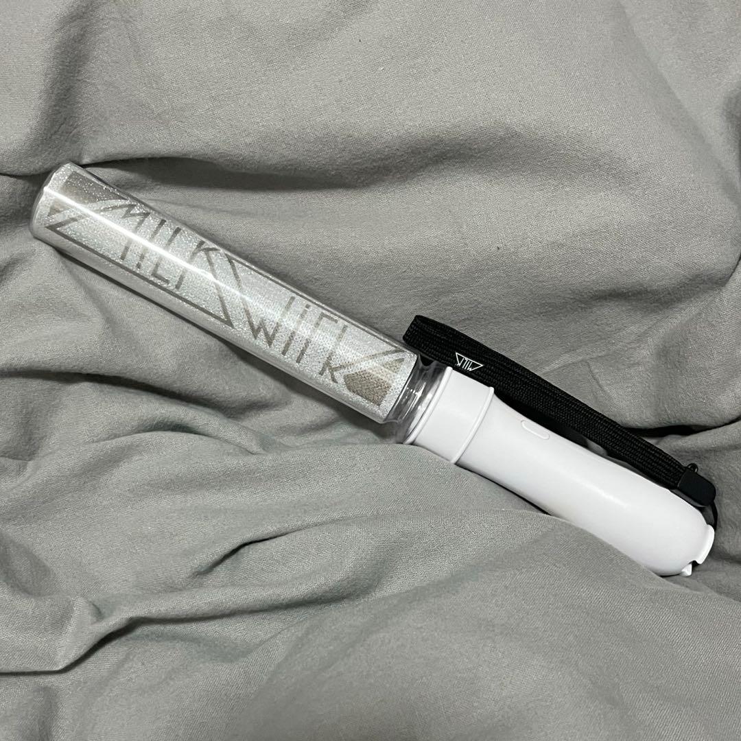 d*様 1月10日〜発送 M!LK カラーチェンジ ペンライト