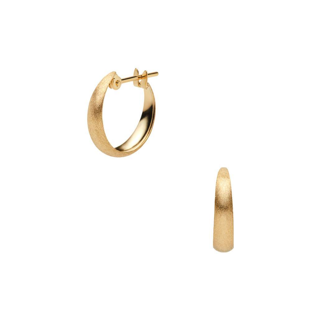 ヴァンドーム青山　イエローゴールド フープ ピアス