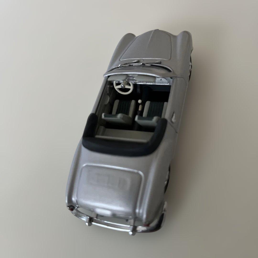 カルマンギア　MINICHAMPS