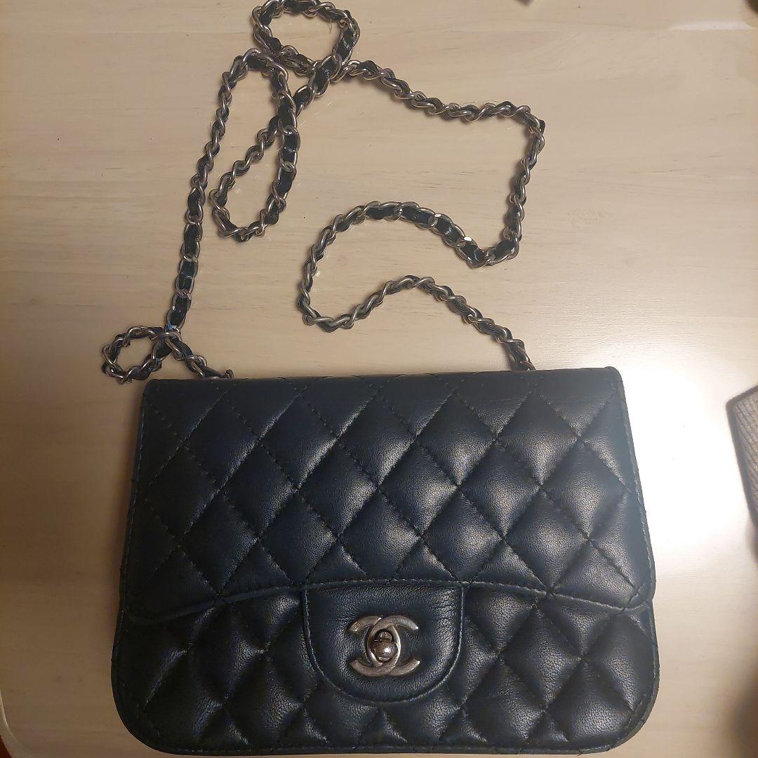 CHANELヴィンテージキルティング ショルダーバッグ 黒合わせやすい大人気！