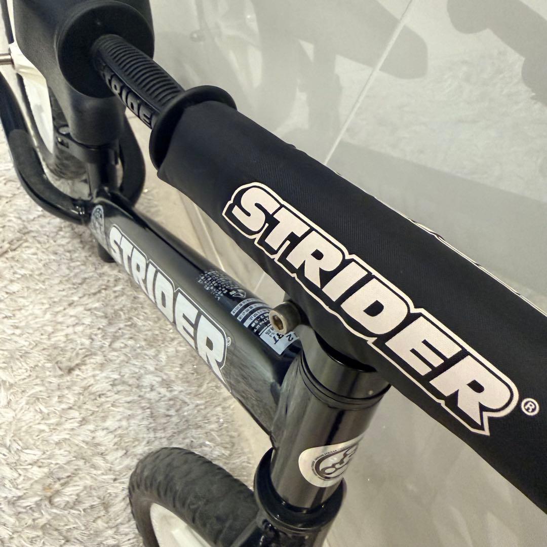 STRIDER バランスバイク 12インチ ブラック/ホワイト