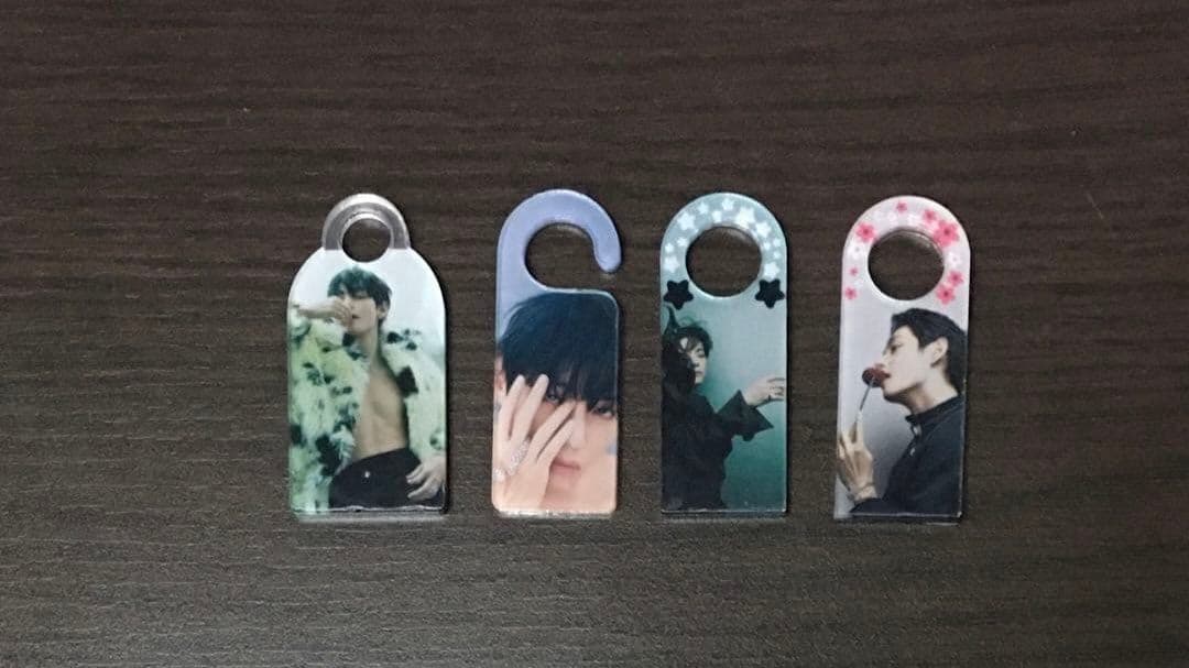 【クーカン】BTS テヒョン アクリルパーツ ストロータグ