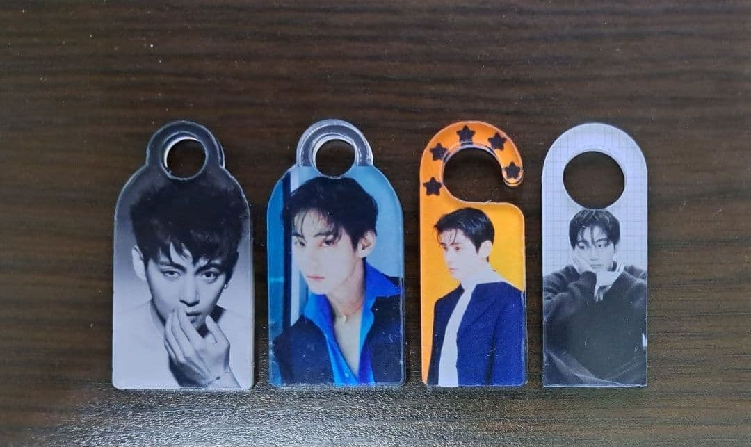 【クーカン】BTS テヒョン アクリルパーツ ストロータグ