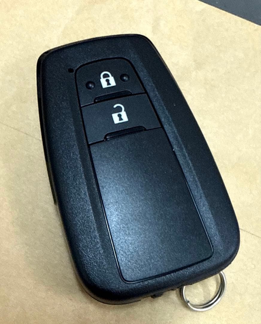 トヨタカローラスポーツ　中古スマートキー　初期化済み