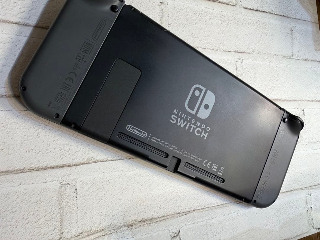 Sたろ3ヶ月使用】Nintendo Switch 本体 グレー