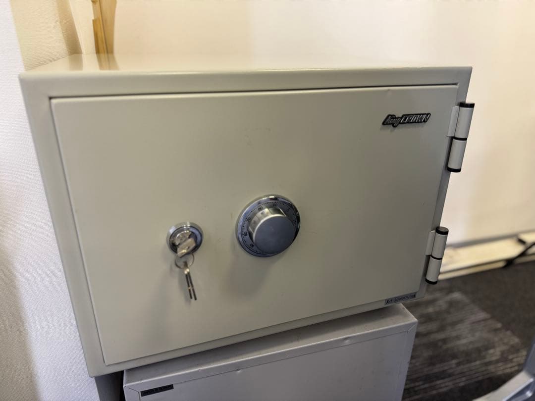 耐火金庫　準新品　国産　激安　安価　KD-20SD