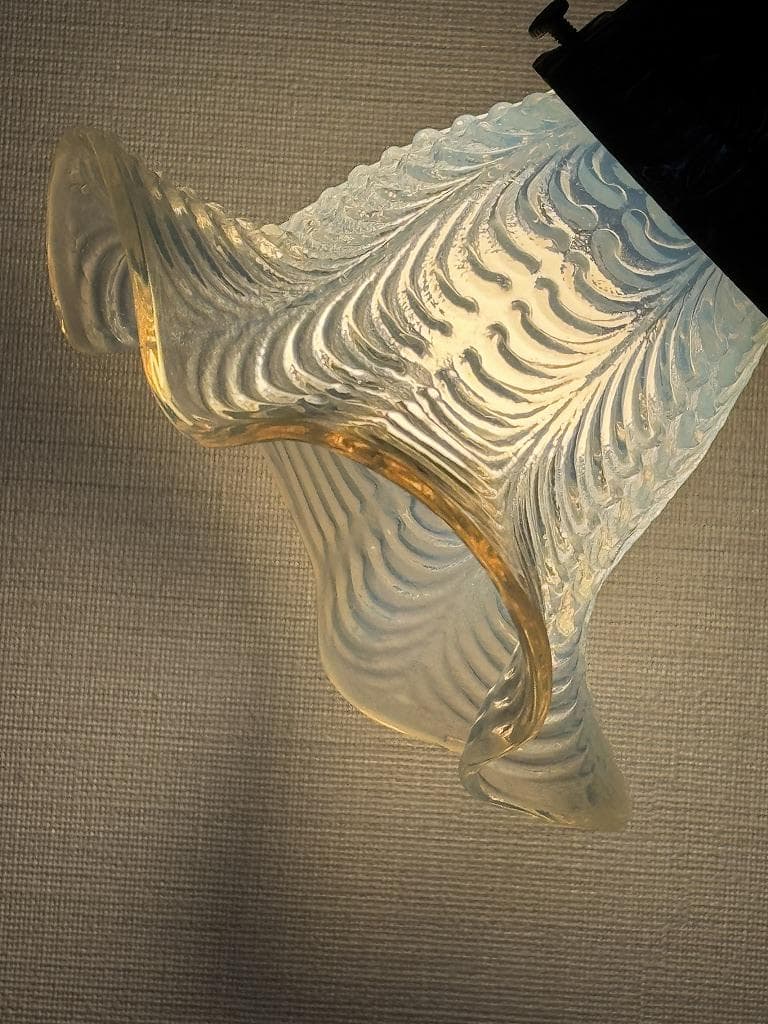 ⑨ アンティーク　オパールセンド　優雅なフリル　さざ波