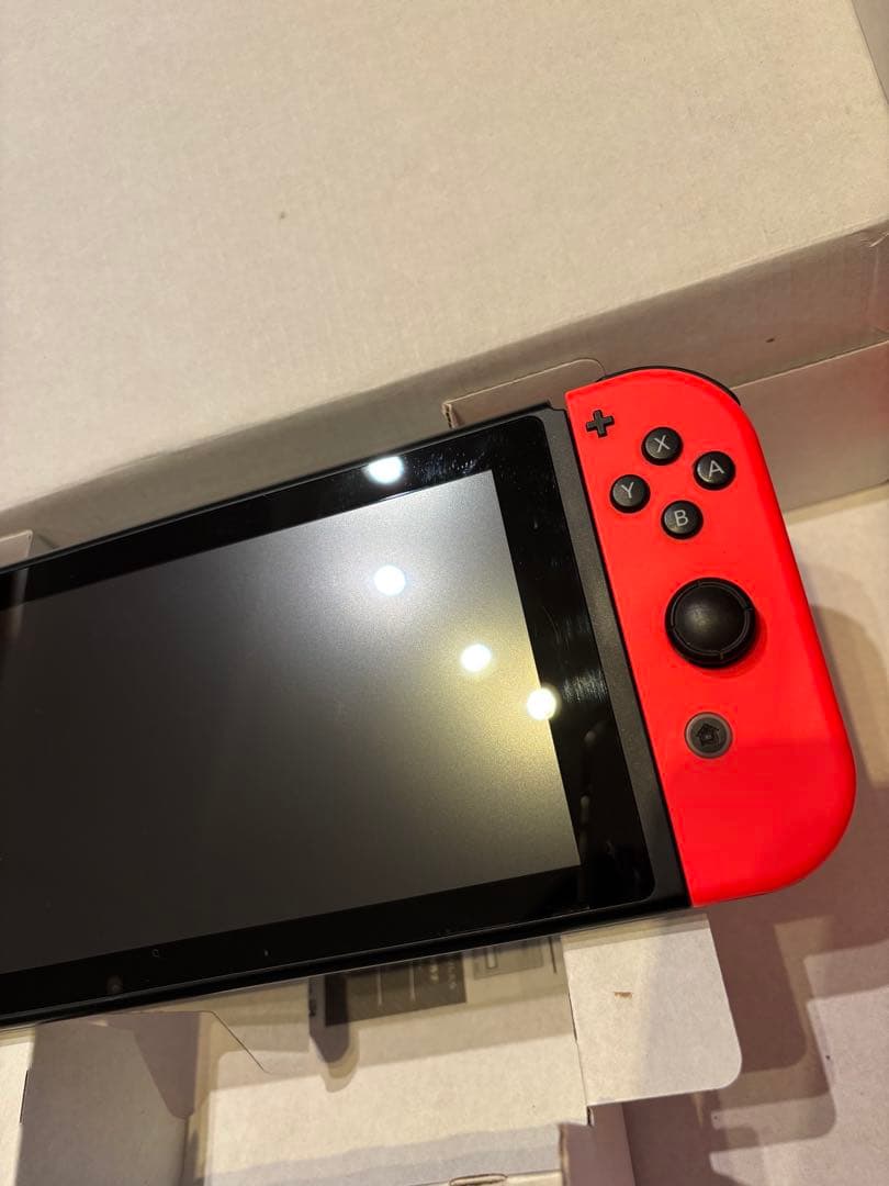 Nintendo Switch 本体　ネオン