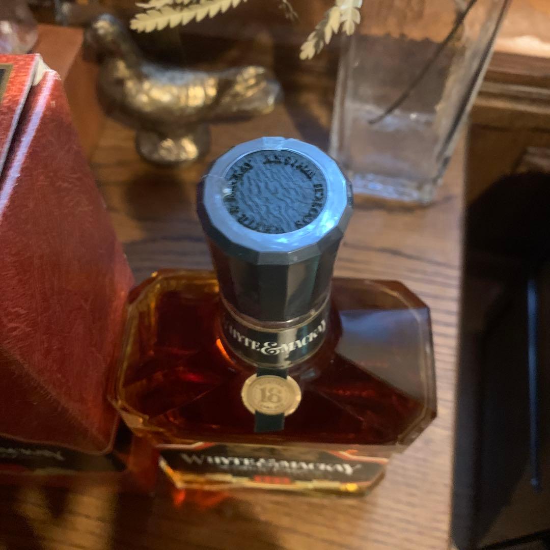 ホワイト & マッカイ 18年 スコッチウイスキー