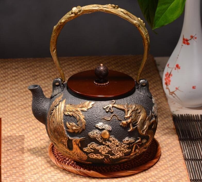 龍と鳳凰の装飾 鉄瓶 中型