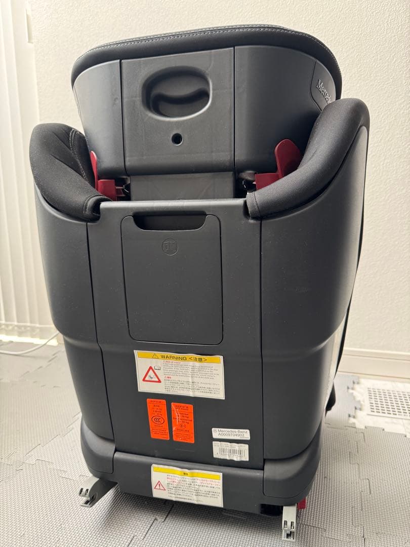 【正規品】メルセデスベンツ ジュニアシー ト KIDFIX XP①