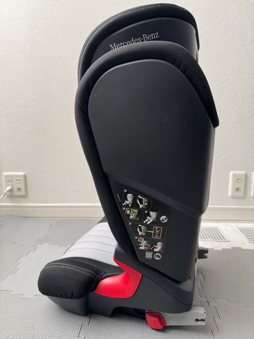 【正規品】メルセデスベンツ ジュニアシー ト KIDFIX XP①