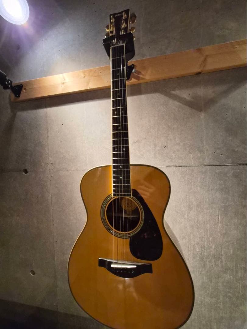 美品　YAMAHA LS16ARE アコースティックギター ナチュラル エレアコ
