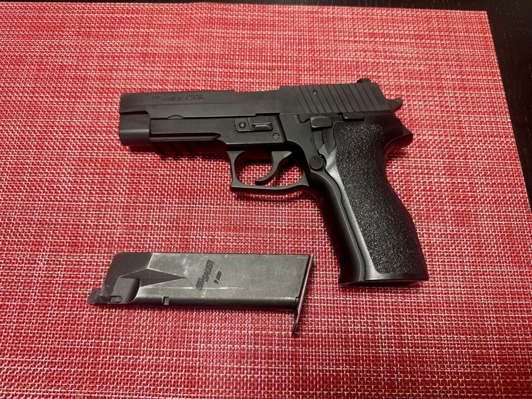 東京マルイ　SIG P226E2