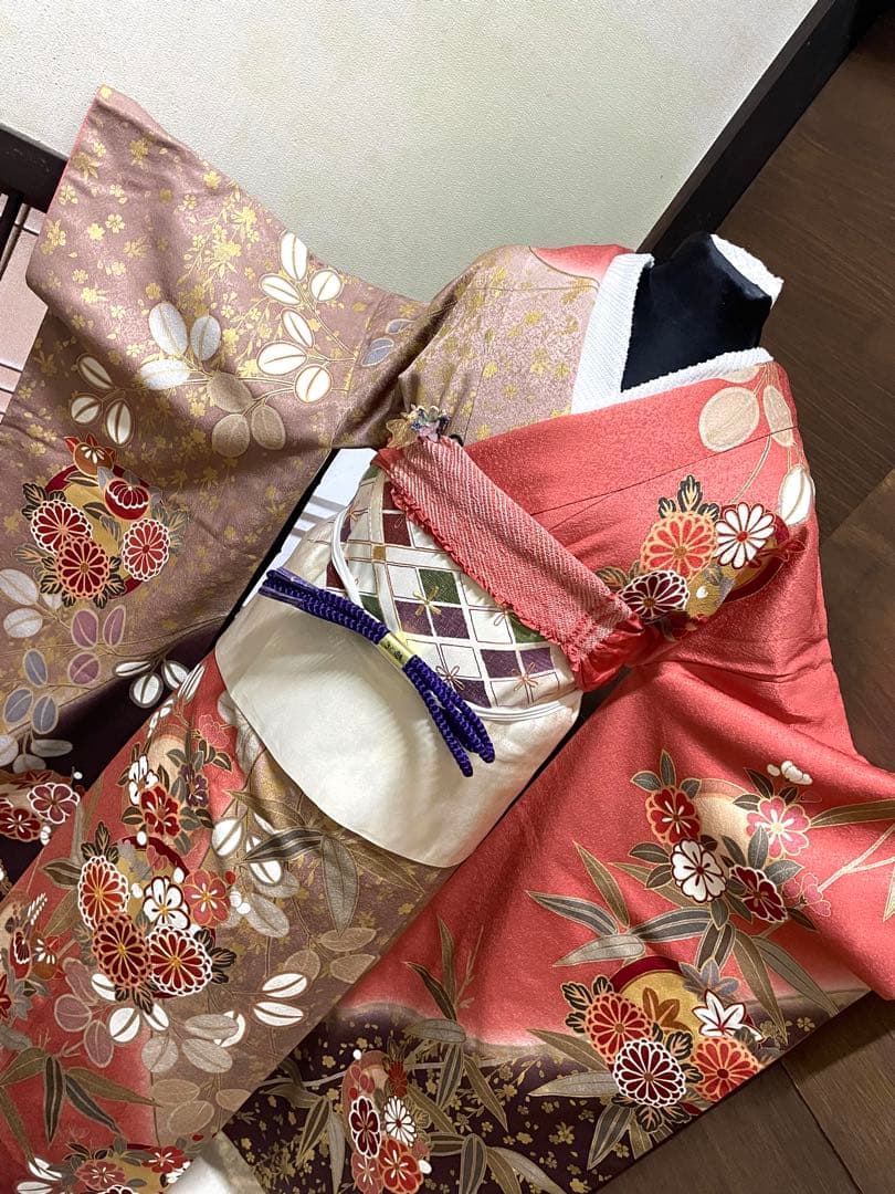 振袖 フルセット6点サイズM〜Ｌ菊花丸文　銀駒刺繍　正絹