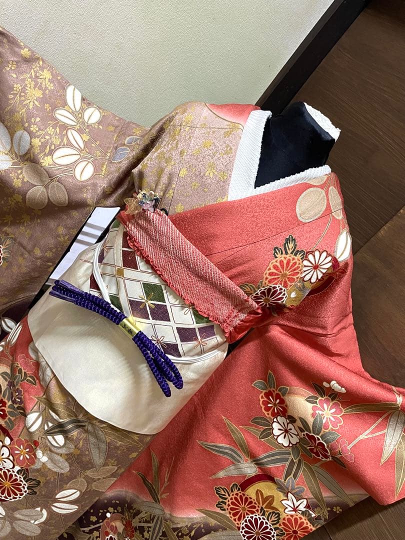 振袖 フルセット6点サイズM〜Ｌ菊花丸文　銀駒刺繍　正絹