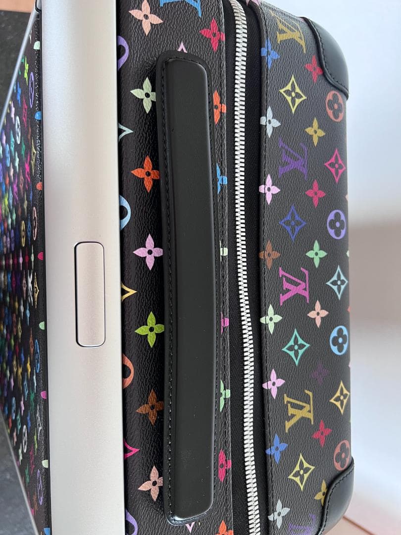 【新品・定価以下】ルイヴィトンTMスーツケース ホライゾン　マルチカラーブラック