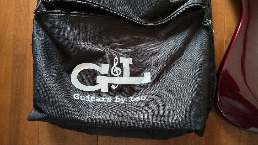 G&L エレキギター バーガンディ 6弦 ギグバッグ付き