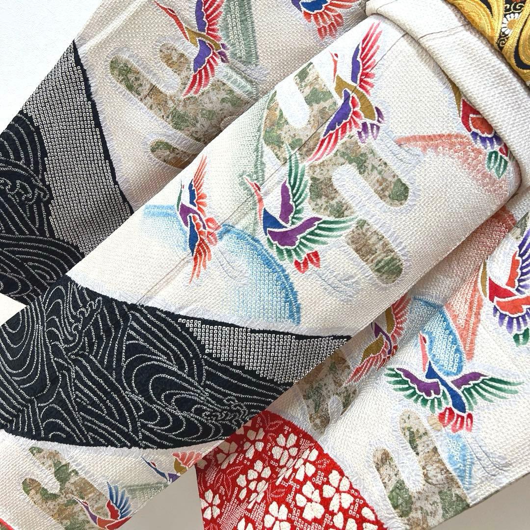 390 振袖フルセット 正絹 絞り 白地 黒 赤 緑 多色 カラフル 金彩