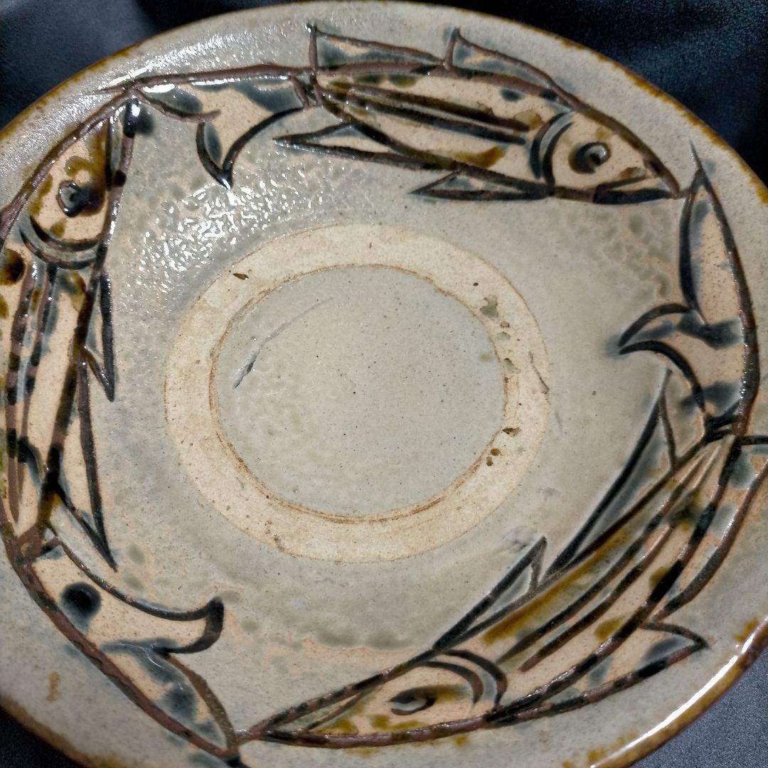 琉球陶器 金城次郎 魚紋絵皿 人間国宝