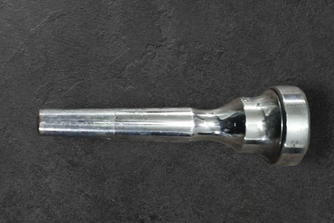 ミネルバ トランペット ゴールド×レッドゴールドのツートン仕上 美品