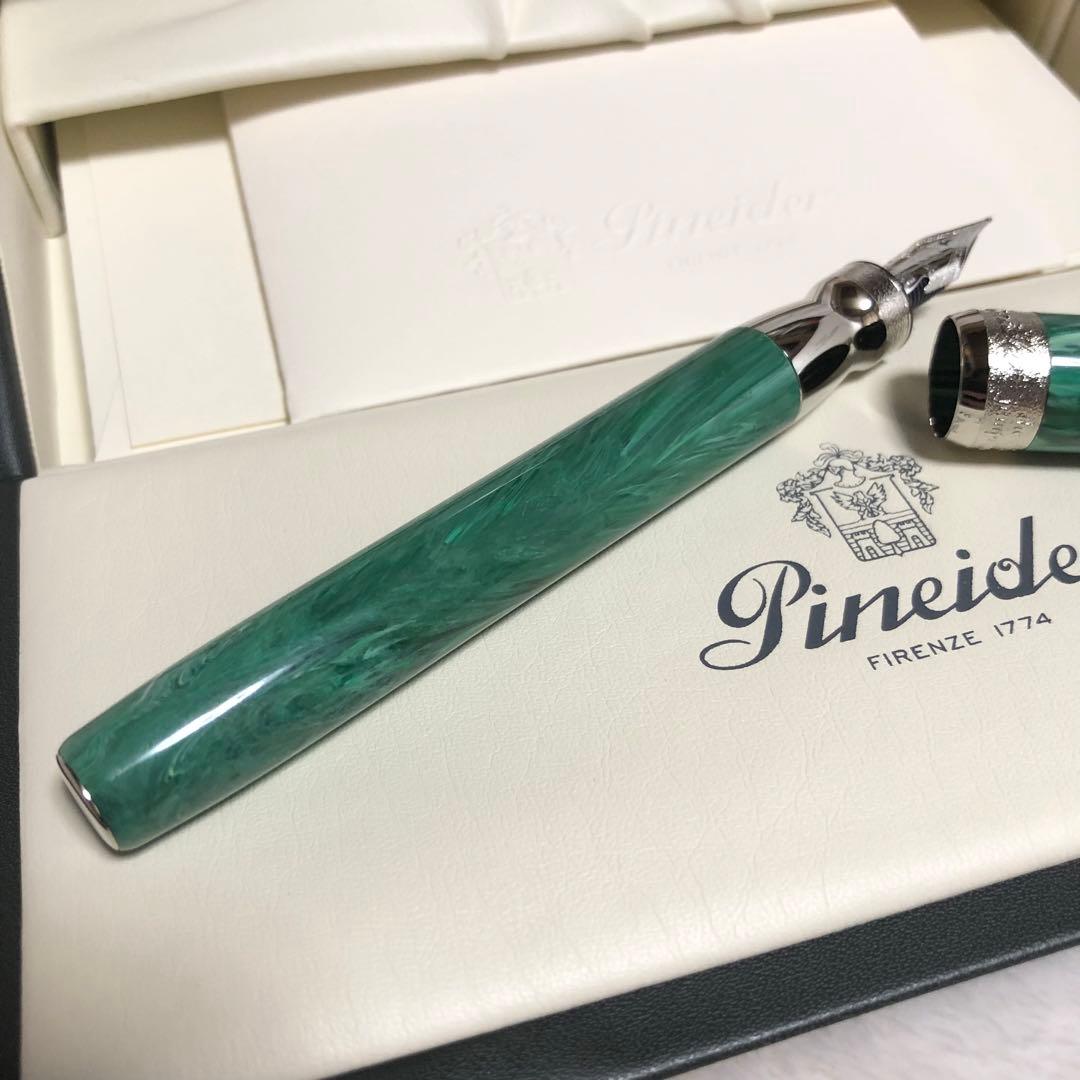 新品未使用 廃番 ピナイダー ジェムストーン 万年筆 マカライトグリーン ニブF