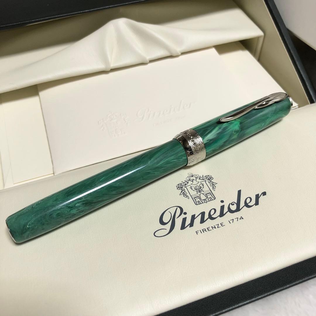 新品未使用 廃番 ピナイダー ジェムストーン 万年筆 マカライトグリーン ニブF