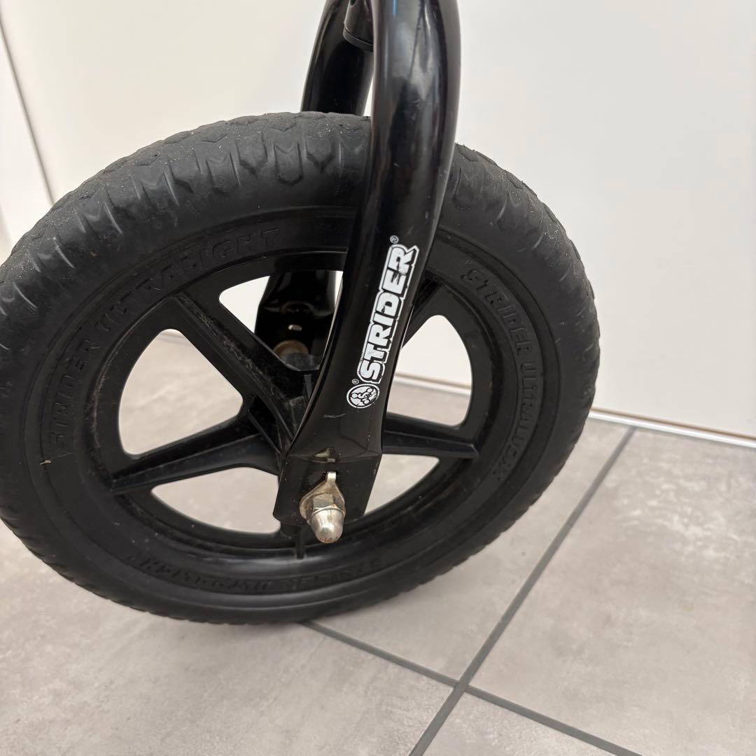 【美品】STRIDER 12 バランスバイク 赤　スポーツタイプ　レッド