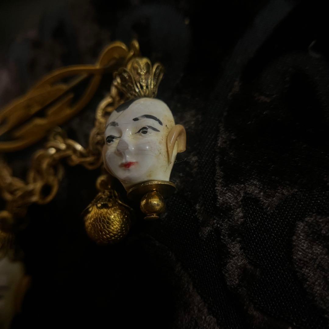 ヴィンテージ人形顔ブローチ