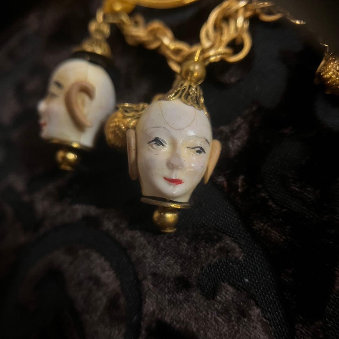 ヴィンテージ人形顔ブローチ