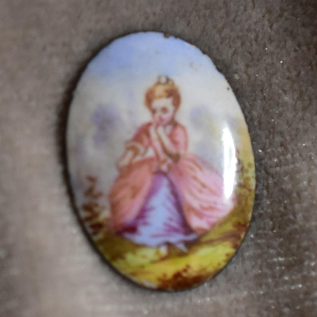 フランス製 エナメルミニアチュール ルース 小さなドレスの女の子