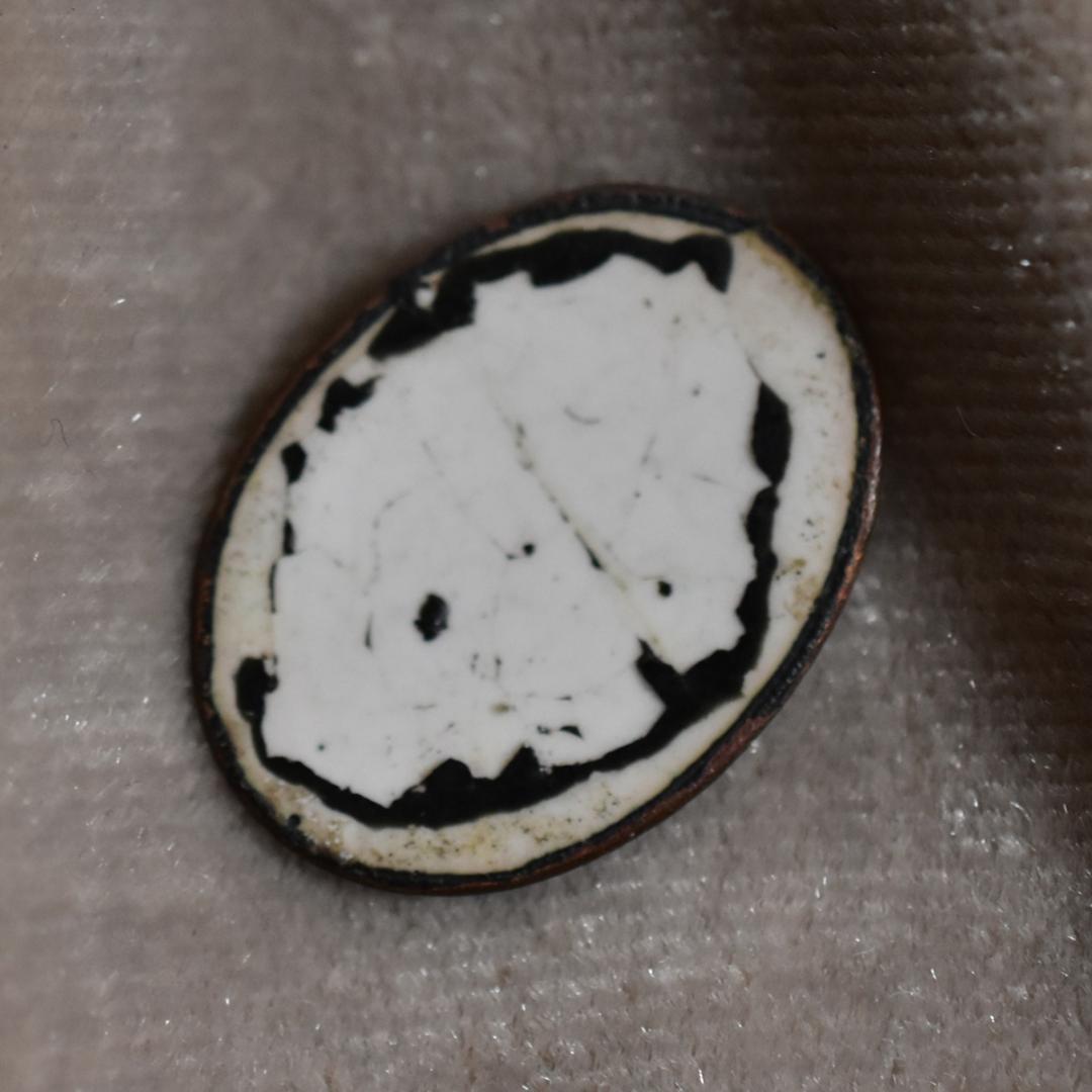 フランス製 エナメルミニアチュール ルース 小さなドレスの女の子