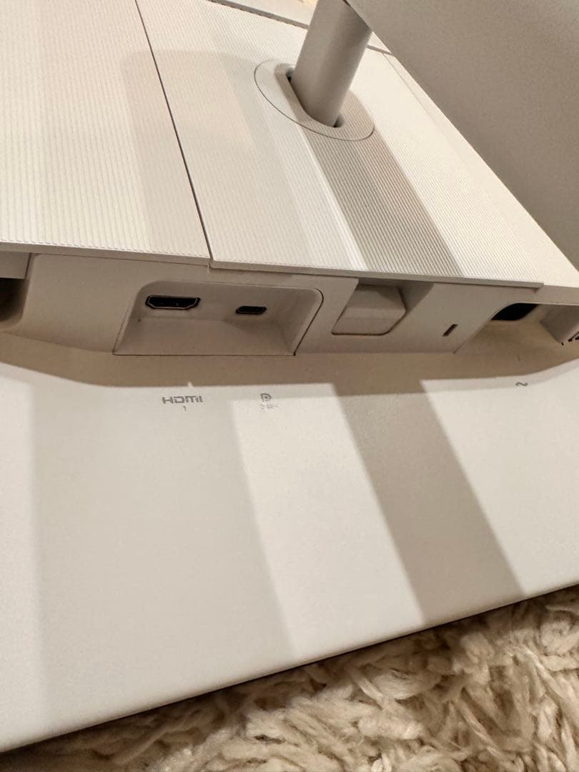 Dell 27 Plus 4K USB-C Monitor 本体