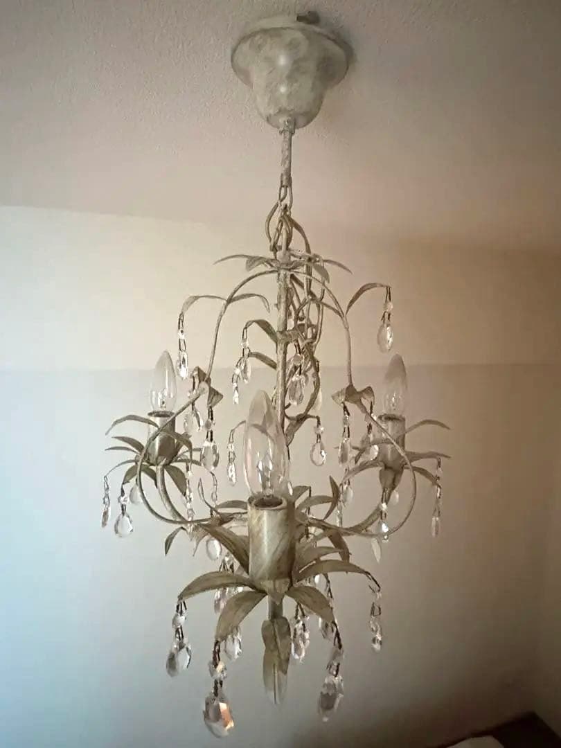 Laura Ashley ローラアシュレイ シャンデリア 3灯