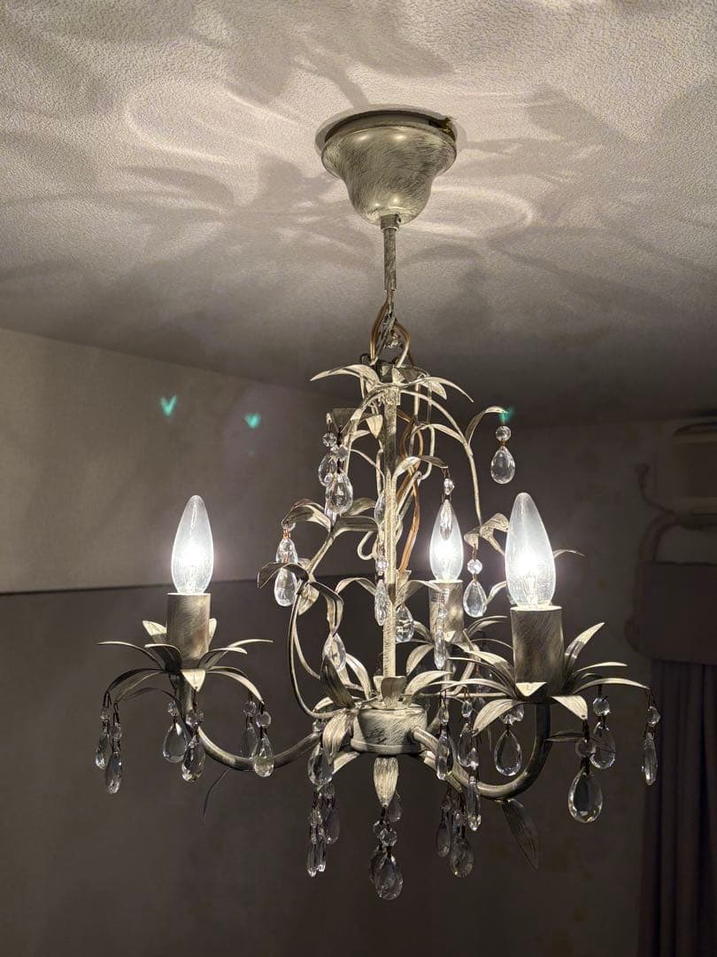 Laura Ashley ローラアシュレイ シャンデリア 3灯